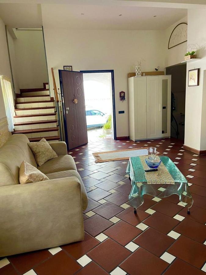 Holiday House Il Castello Di Anna Apartment Vietri Exterior foto