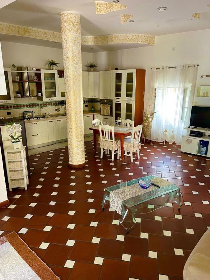 Holiday House Il Castello Di Anna Apartment Vietri Exterior foto